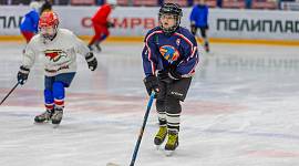 Мастер-класс от АКМ для дворовых хоккеистов в Туле и Новомосковске