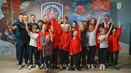 Посвящение игроков дворовых хоккейных команд Тульской области в клуб юных хоккеистов "Золотая шайба"