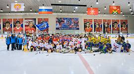 В Новомосковске прошла церемония открытия Детского Кубка Тульской области по дворовому хоккею